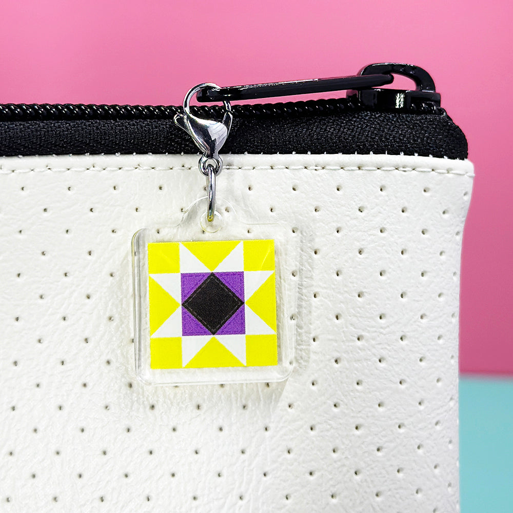 Quilty Zipper Charm - Non_Binary Pride