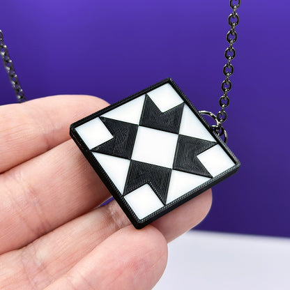 Quilty Necklace - Black